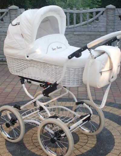 Poussette TRIO style Rétro avec nacelle en osier Modèle Scarlett