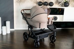 poussette double jumeaux côte-côte, poussette jumeaux côte à côte, nacelle, hamac, cosy cosmo Avionaut