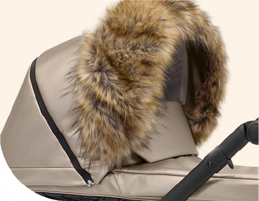 FOURRURE MARRON POUSSETTE NACELLE COSY ASSISE