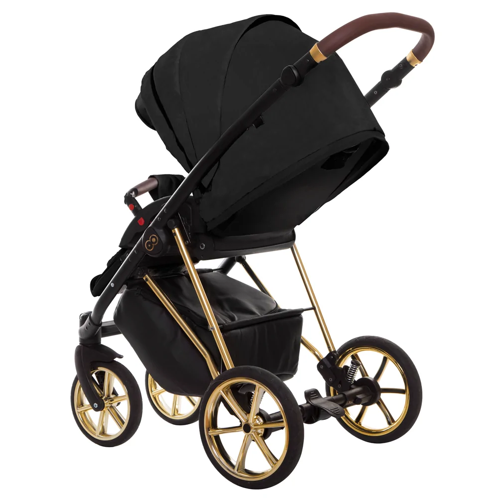 poussette musse couleur noire chassis or